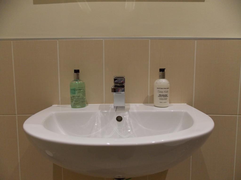 Violet Bank Apartment New Town Единбург Стая снимка